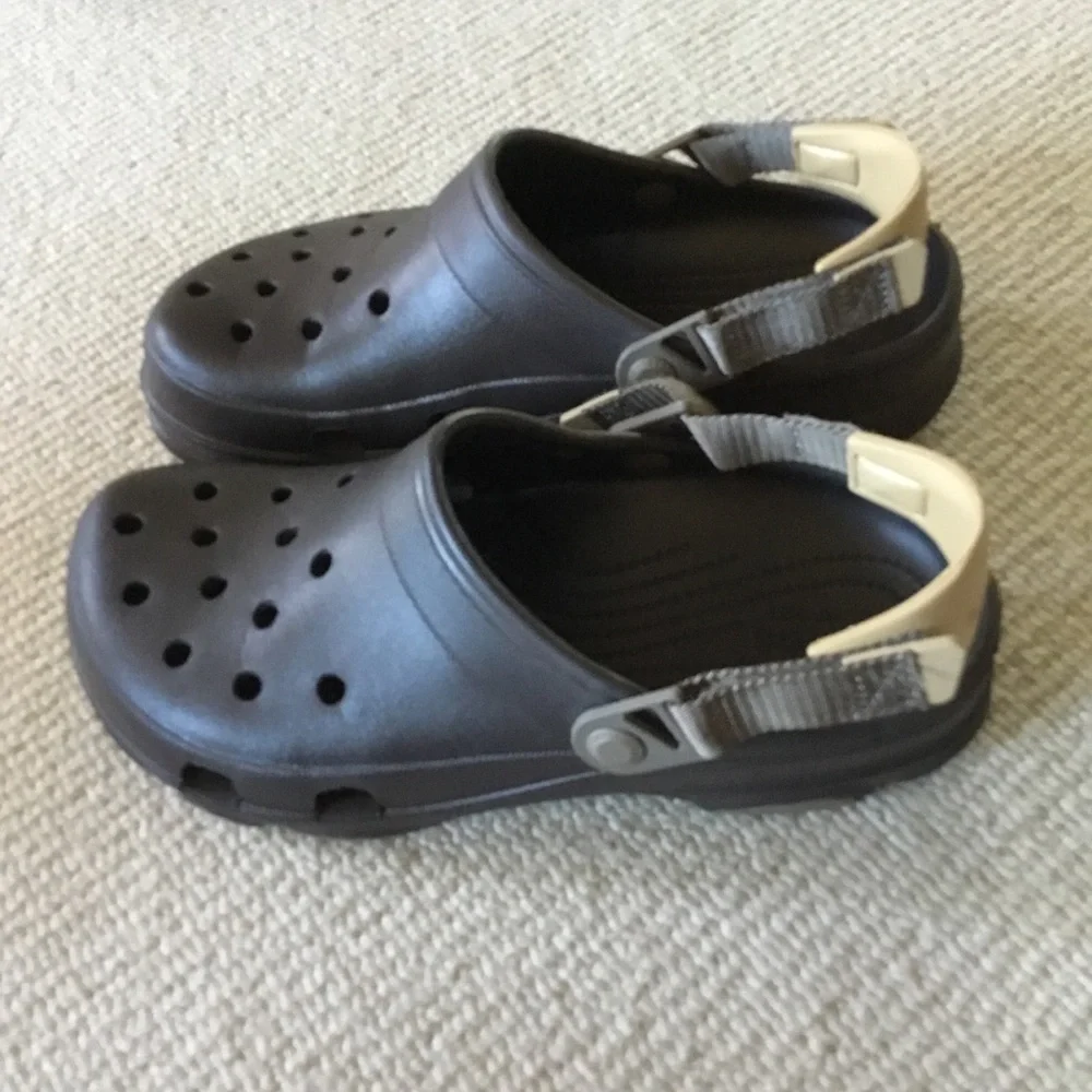 CROCS Terrain Clog Mens size  10